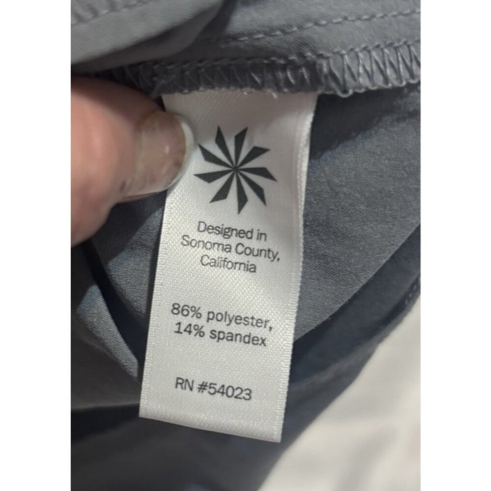 Athleta Wide Leg Shorts Womens Yoga Shorts size small Gray zipper pockets - Picture 5 of 5